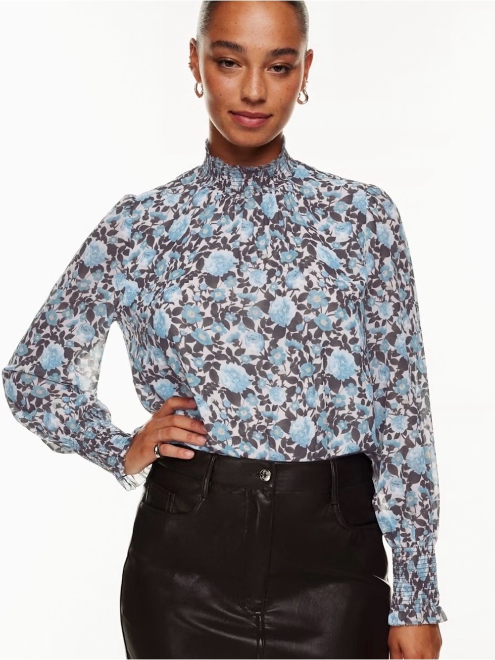 Aritzia Wilfred Valencia Blouse S Floral Chiffon Smocking Career Party Romantic